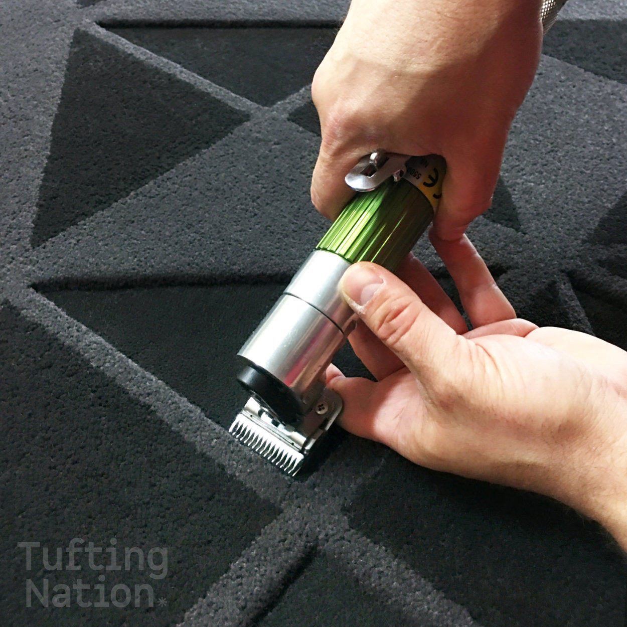 Professional Carpet Carver to sculpt Handmade Tufted Rug | Tufting Nation